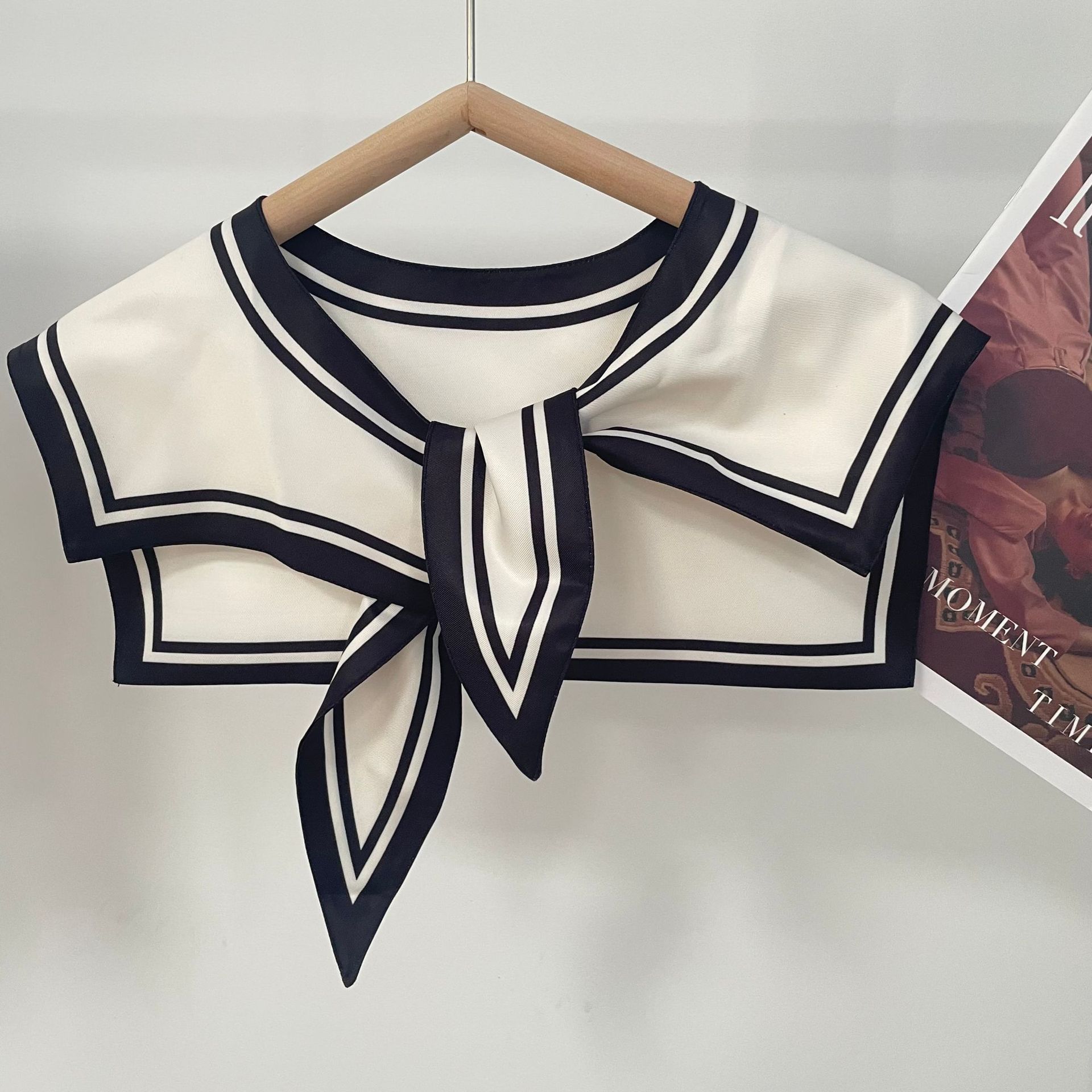 Lenço de Seda Versátil Feminin - Blouse Off Shoulder avaliação e preço